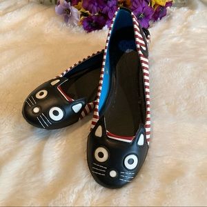 T.U.K. White & Red Stripe Kitty Flats Sz 10 EUC!
